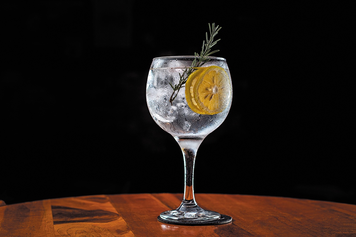 Gin Tônica com Limão-Siciliano